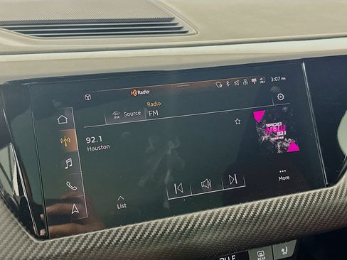 Used 2023 Audi e-tron GT Premium Plus w/ Performance Package image 19