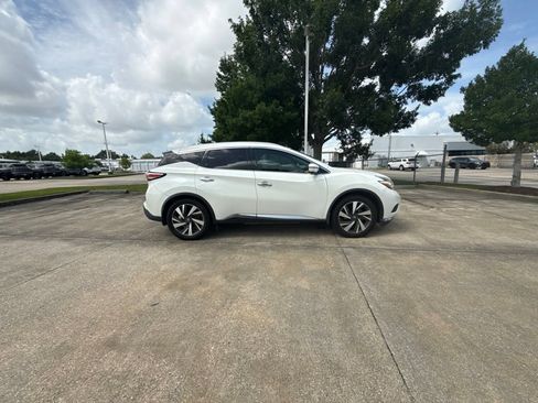 Used 2017 Nissan Murano Platinum w/ Platinum Technology Package FWD image 4