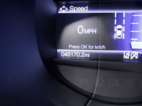 Used 2024 Ford Edge SEL image 24