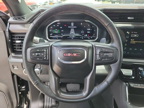 Used 2024 GMC Sierra 1500 AT4 w/ Technology Package AWD/4WD image 29