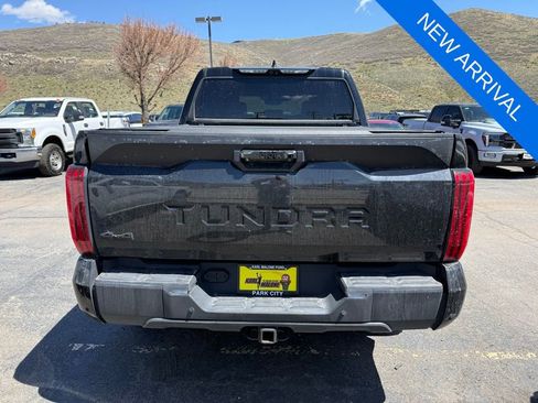 Used 2022 Toyota Tundra SR5 AWD/4WD image 5
