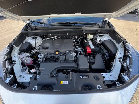 New 2025 Toyota RAV4 Limited image 33