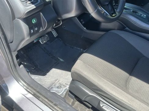 Used 2020 Honda HR-V Sport image 25
