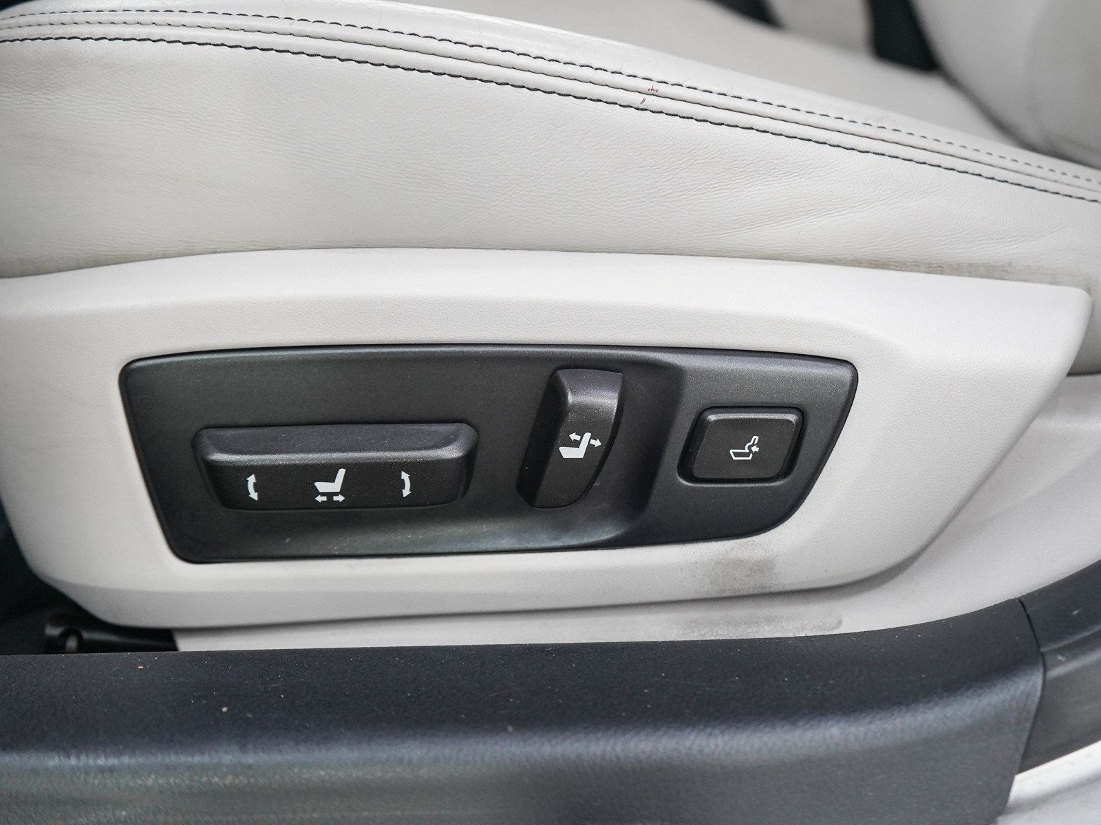 Used 2013 Lexus GS 350 AWD w/ Premium Pkg image 26
