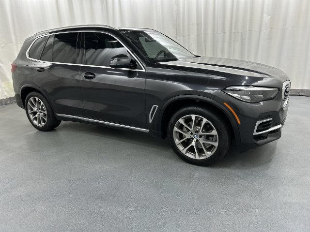 Used 2023 BMW X5 xDrive40i w/ Premium Package AWD/4WD image 1