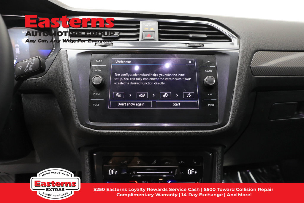 Used 2023 Volkswagen Tiguan SE AWD/4WD image 12