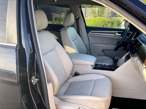 Used 2022 Volkswagen Atlas SE w/ Panoramic Sunroof Package AWD/4WD image 7