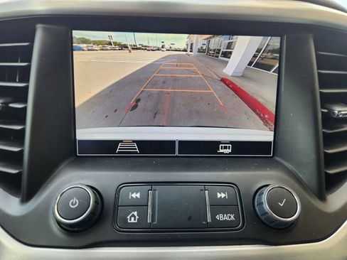 Certified 2023 GMC Acadia SLE w/ Driver Convenience Package image 17