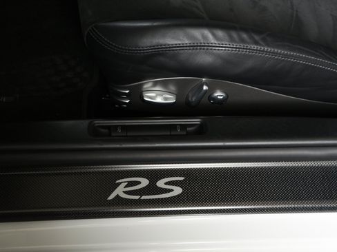 Used 2011 Porsche 911 GT2 RS RWD image 26