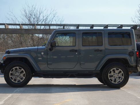 Used 2015 Jeep Wrangler Unlimited Rubicon w/ Dual Top Group image 9
