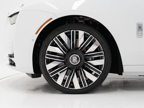 Used 2025 Rolls-Royce Ghost AWD/4WD image 48