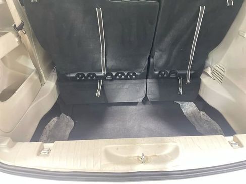 Certified 2023 Chrysler Pacifica Touring-L image 23