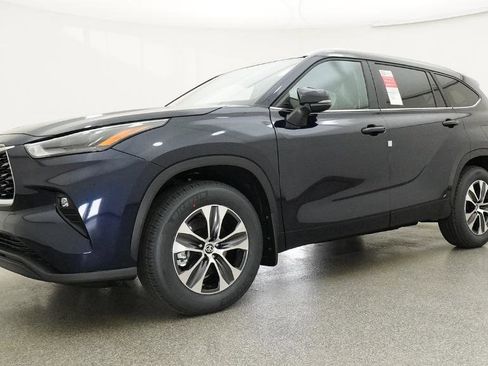 New 2026 Toyota Highlander XLE image 31