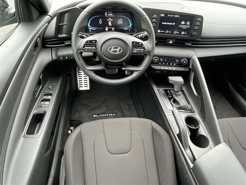 New 2026 Hyundai Elantra Sport image 11