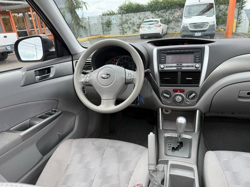 Used 2010 Subaru Forester 2.5X Premium AWD/4WD image 21