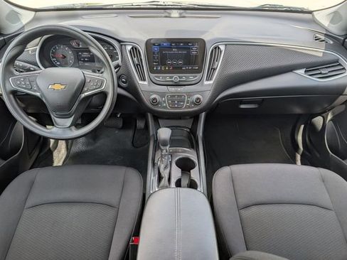 Used 2025 Chevrolet Malibu LT FWD image 24