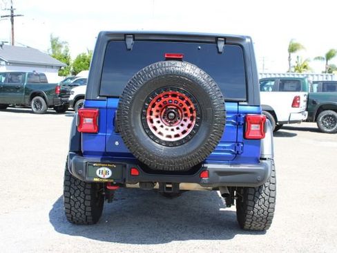 Used 2019 Jeep Wrangler Unlimited Rubicon AWD/4WD image 4