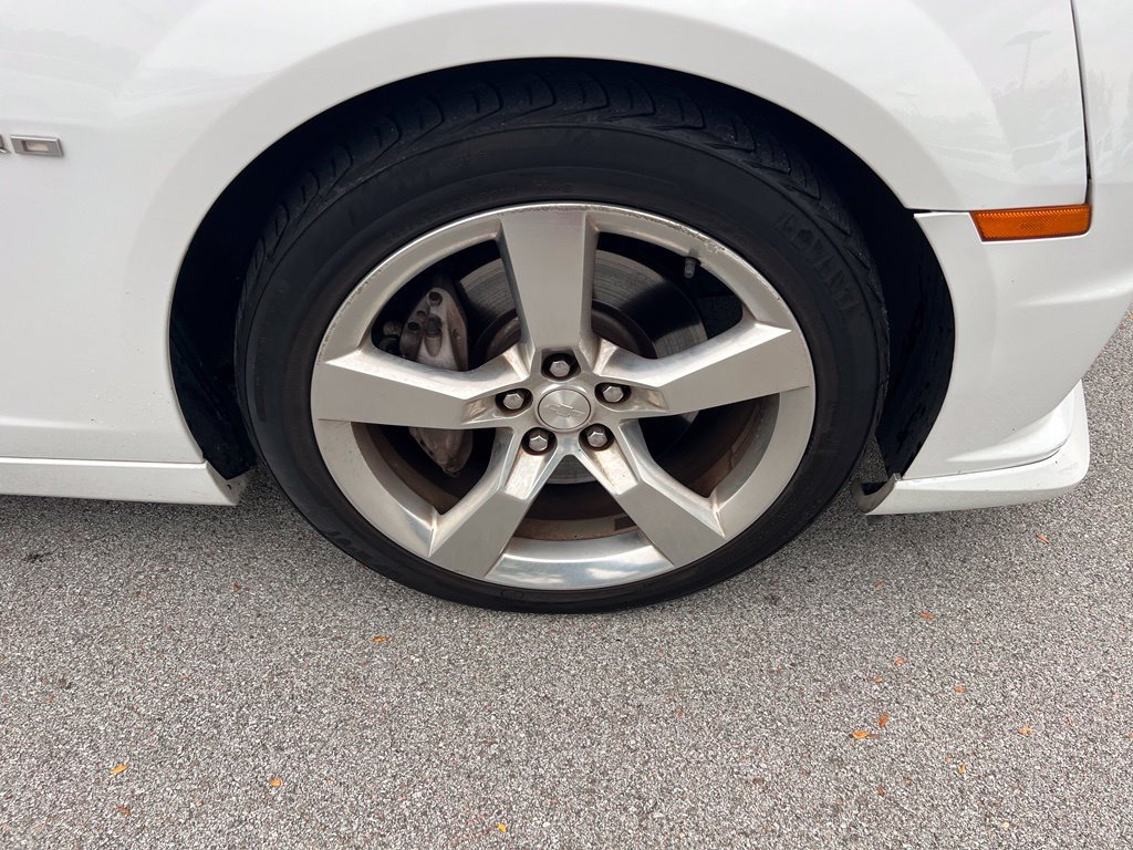 Used 2011 Chevrolet Camaro SS RWD image 10