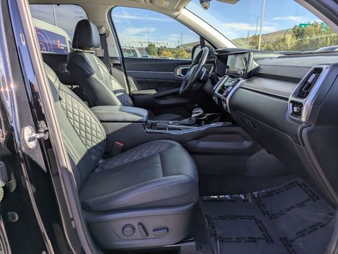 Used 2023 Kia Sorento SX Prestige image 33