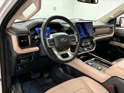 Used 2024 Ford Expedition Max Limited image 13