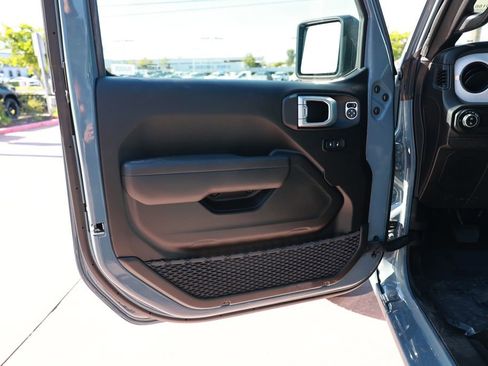 New 2026 Jeep Gladiator Sport image 11