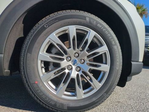 New 2026 Ford Explorer Platinum RWD image 11
