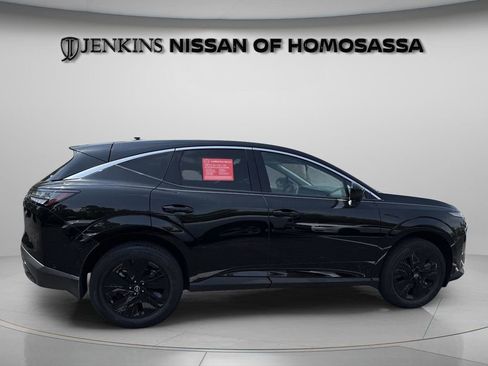 Certified 2025 Nissan Murano SV FWD image 2