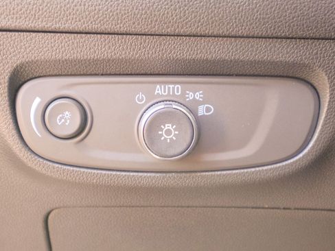 Used 2024 Buick Encore GX Sport Touring image 36