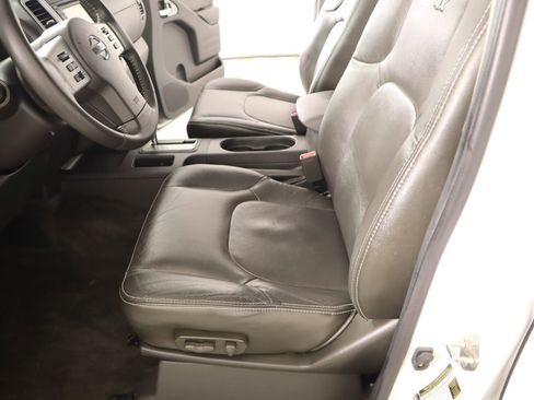 Used 2017 Nissan Frontier PRO-4X w/ Pro-4x Luxury Package image 12