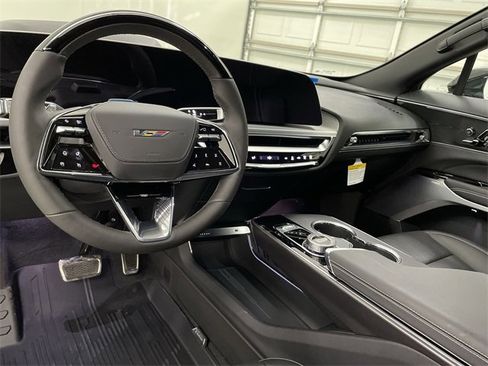 New 2026 Cadillac Lyriq V w/ LPO, Floor Liner Package image 21