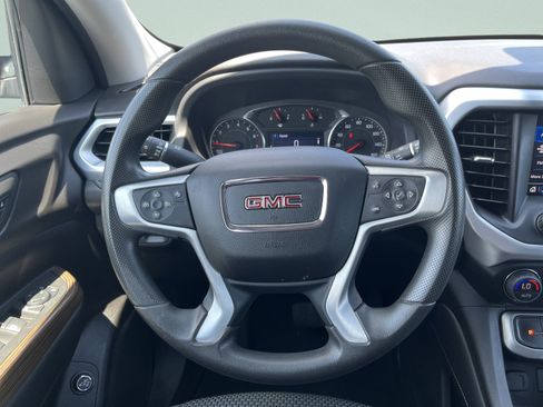 Used 2023 GMC Acadia SLE w/ Driver Convenience Package image 22