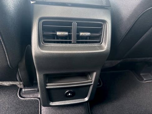 New 2024 Ford Edge SE image 11