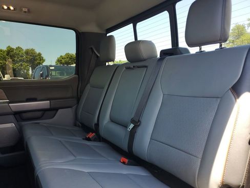 Used 2025 Ford F150 Lariat w/ Equipment Group 502A High AWD/4WD image 10