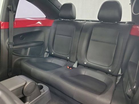 Used 2014 Volkswagen Beetle TDI image 10