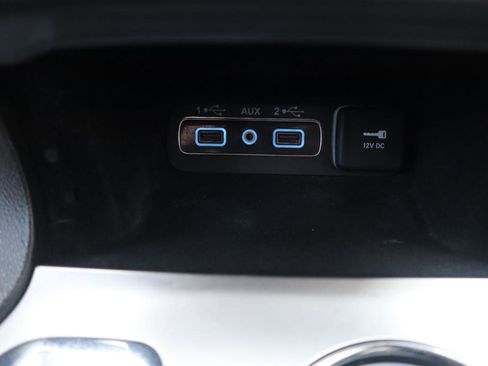 Used 2019 Jeep Grand Cherokee Laredo w/ 18" Wheel & 8.4" Radio Group image 81