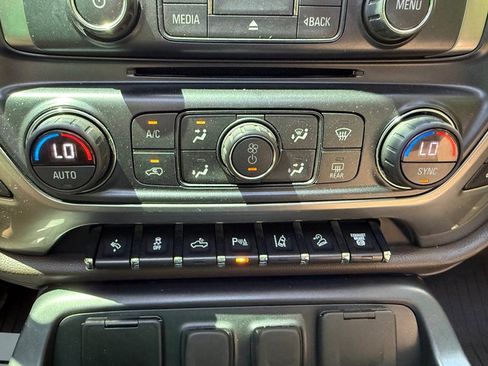 Used 2019 Chevrolet Silverado 2500 LTZ w/ Duramax Plus Package AWD/4WD image 27