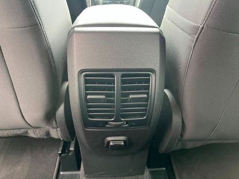 Used 2017 Ford Escape SE FWD image 15