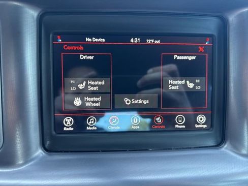 Certified 2022 Dodge Charger SXT w/ Cold Weather Package image 19