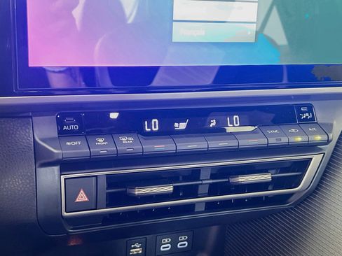 Used 2025 Toyota Camry SE w/ Multimedia Upgrade Package FWD image 26