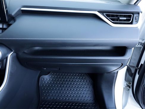 Certified 2021 Toyota RAV4 XLE image 38