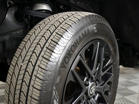 Certified 2025 Toyota Tacoma TRD Sport image 9