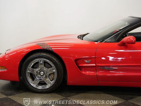 Used 1999 Chevrolet Corvette Convertible w/ Memory Pkg RWD image 25