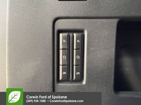 Used 2022 Ford Expedition Max Limited image 24