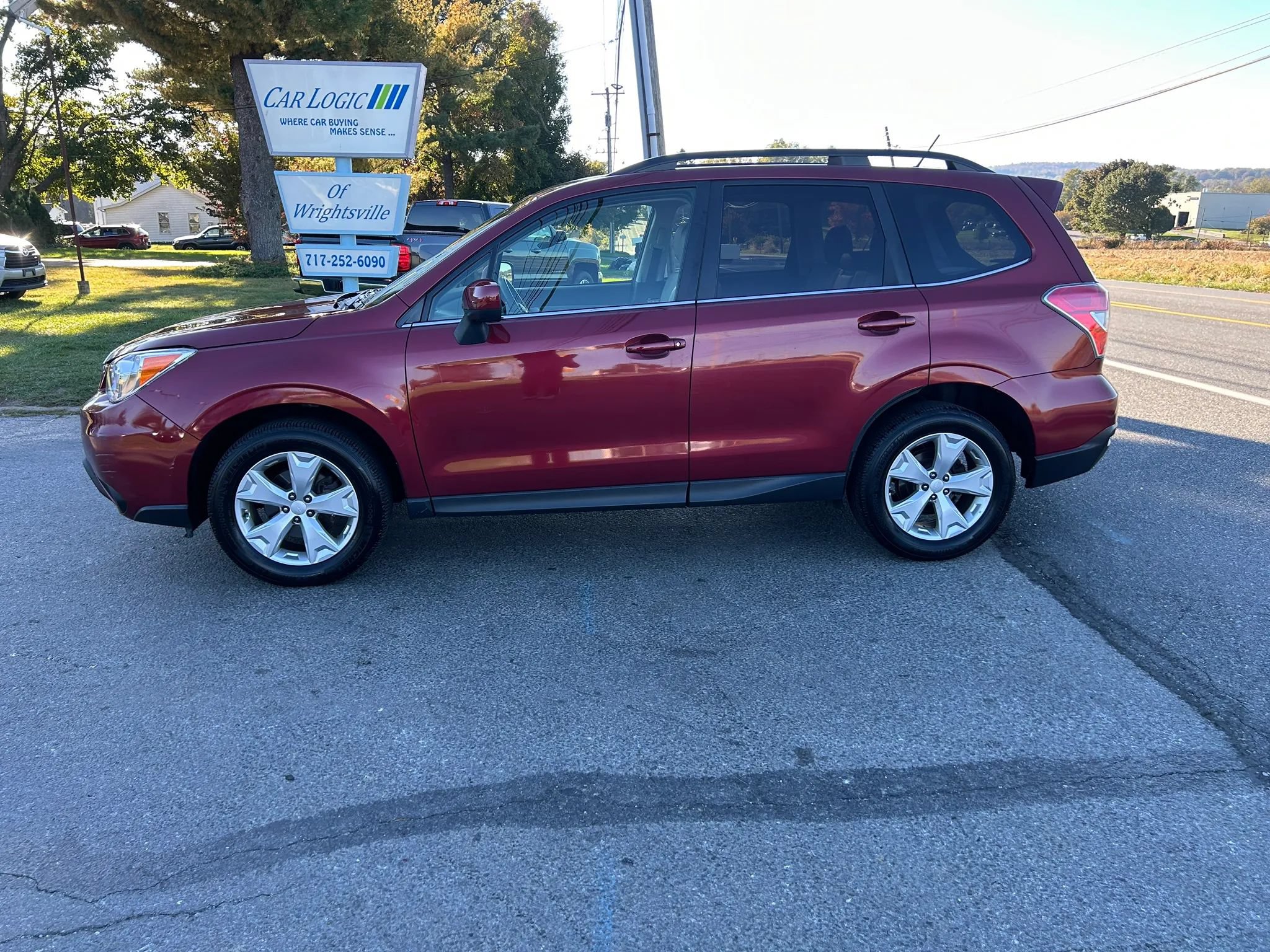 Used 2014 Subaru Forester 2.5i Limited AWD/4WD image 9