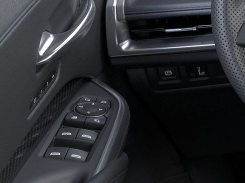 New 2025 Cadillac XT4 Sport w/ LPO, Onyx Lite Package image 22