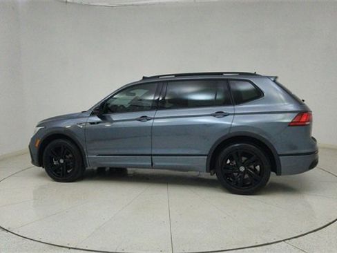 Used 2023 Volkswagen Tiguan SE R-Line image 68