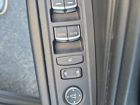 Used 2023 Honda Accord EX image 12