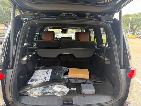 Certified 2026 Lexus GX 550 w/ Accessory Package (2T) AWD/4WD image 11