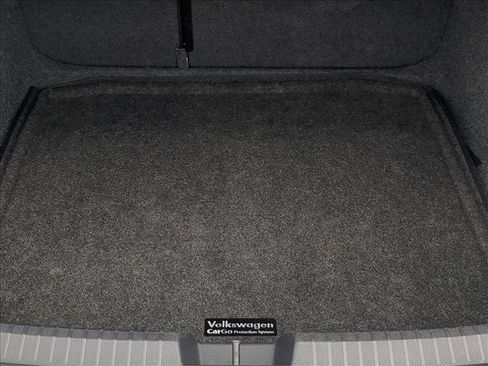 Used 2024 Volkswagen Jetta Sport FWD image 3