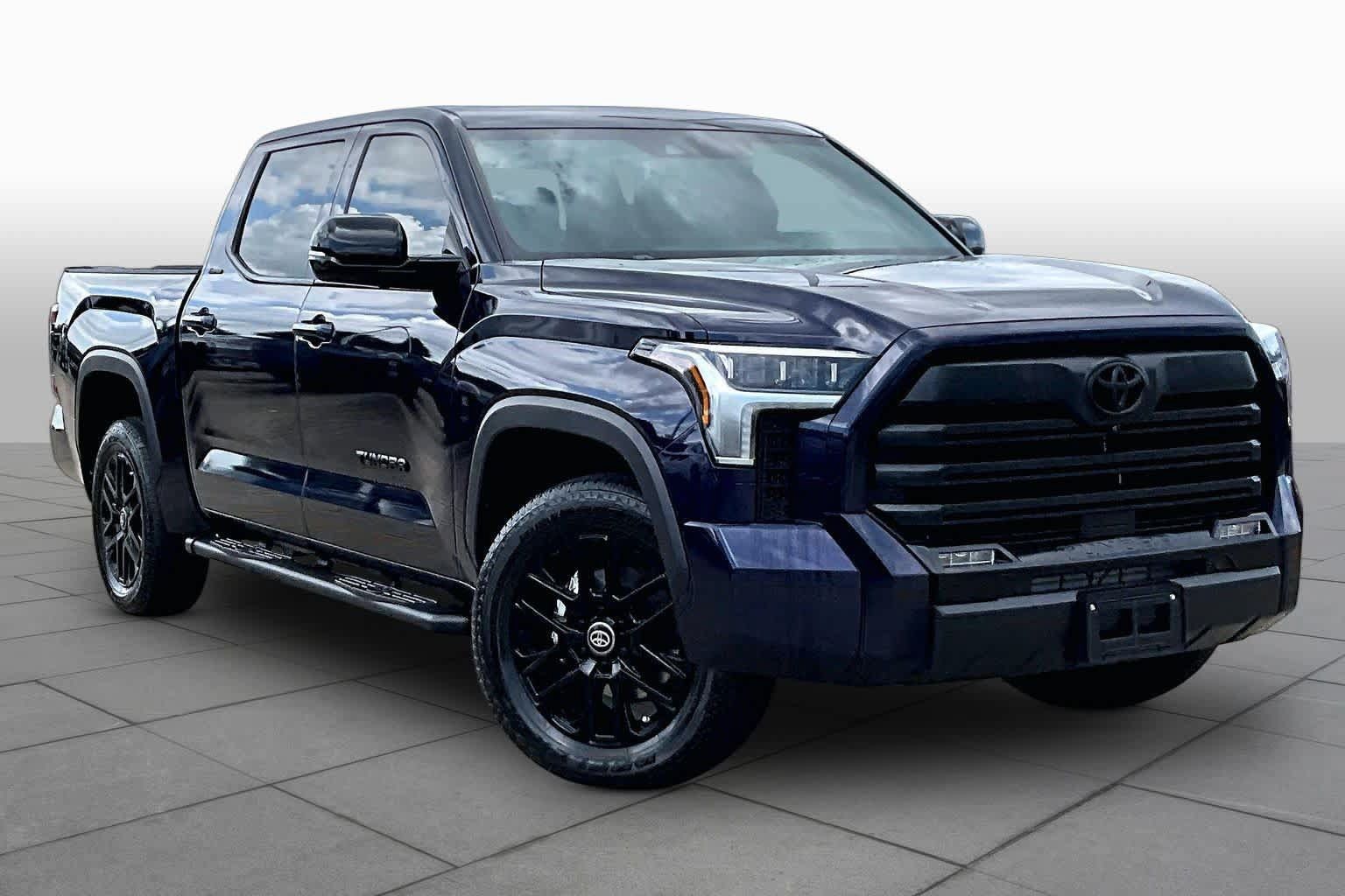 Used 2026 Toyota Tundra Limited AWD/4WD image 3